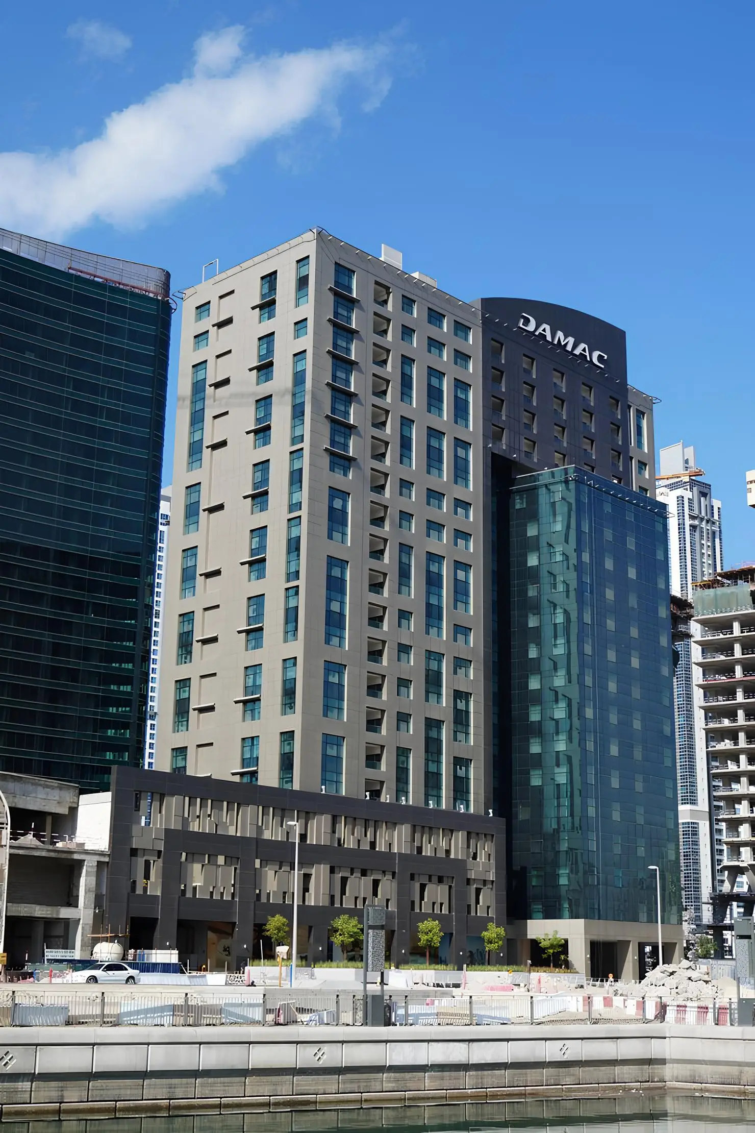 DAMAC "Maison Cour Jardin"
