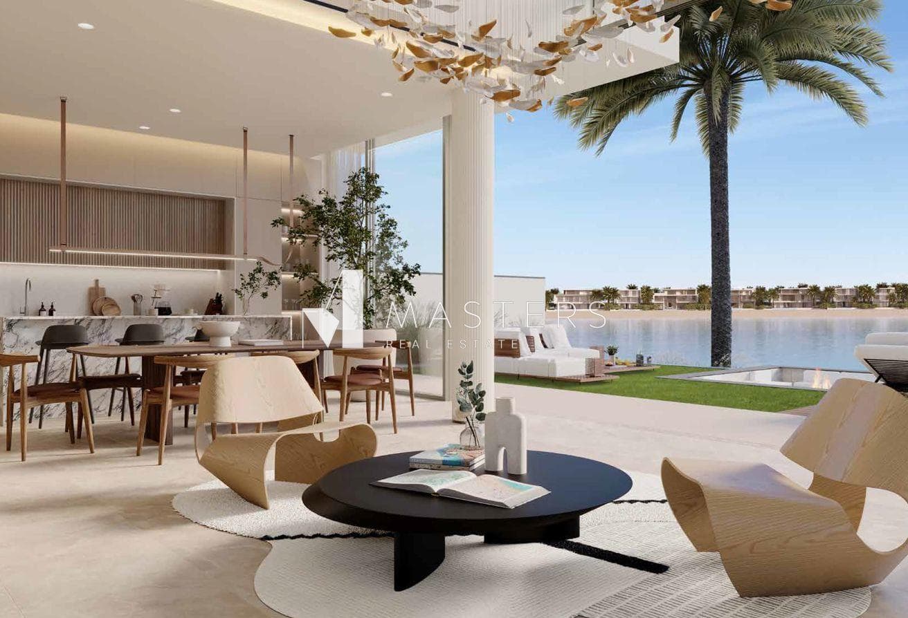 Private Beach Access | Luxury Seaside Elegance